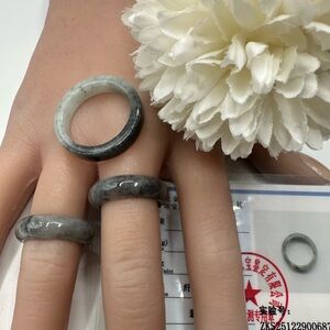 Elegant Gray Jade Ring Set